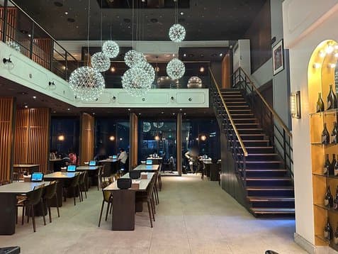 Bloom in the Palace Seolleung