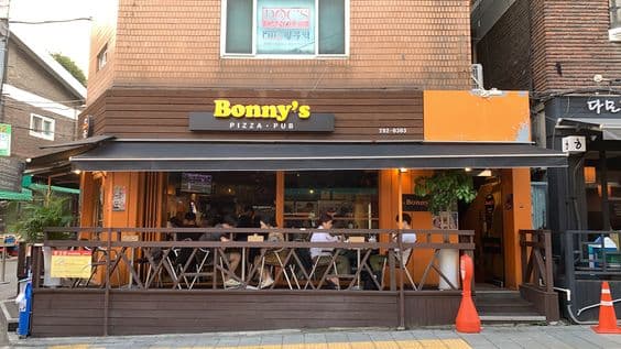 Bonny’s Pizza Pub