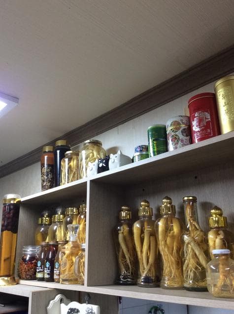 Jangsu Hanbang Samgyetang in Hongdae