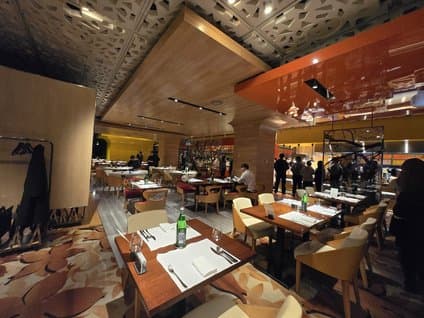 La Seine Lotte Hotel