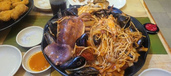 Pelicana Gongdeokdong Branch