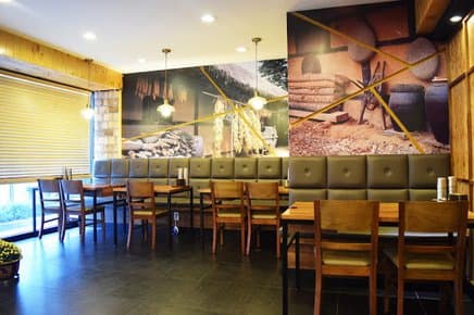 Seoul Jeontong Yukgaejang Seolleung Main