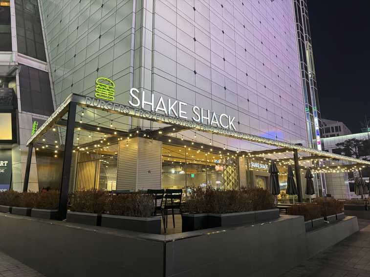 Shake Shack Doota